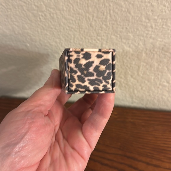 Dior Mitzah NWT lipstick case cheetah print - Picture 3 of 6